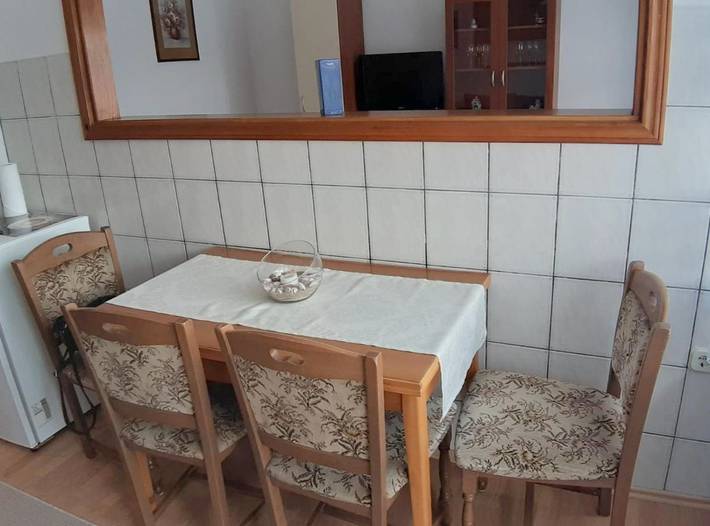 Ferienwohnung für 5 Personen, mit Terrasse