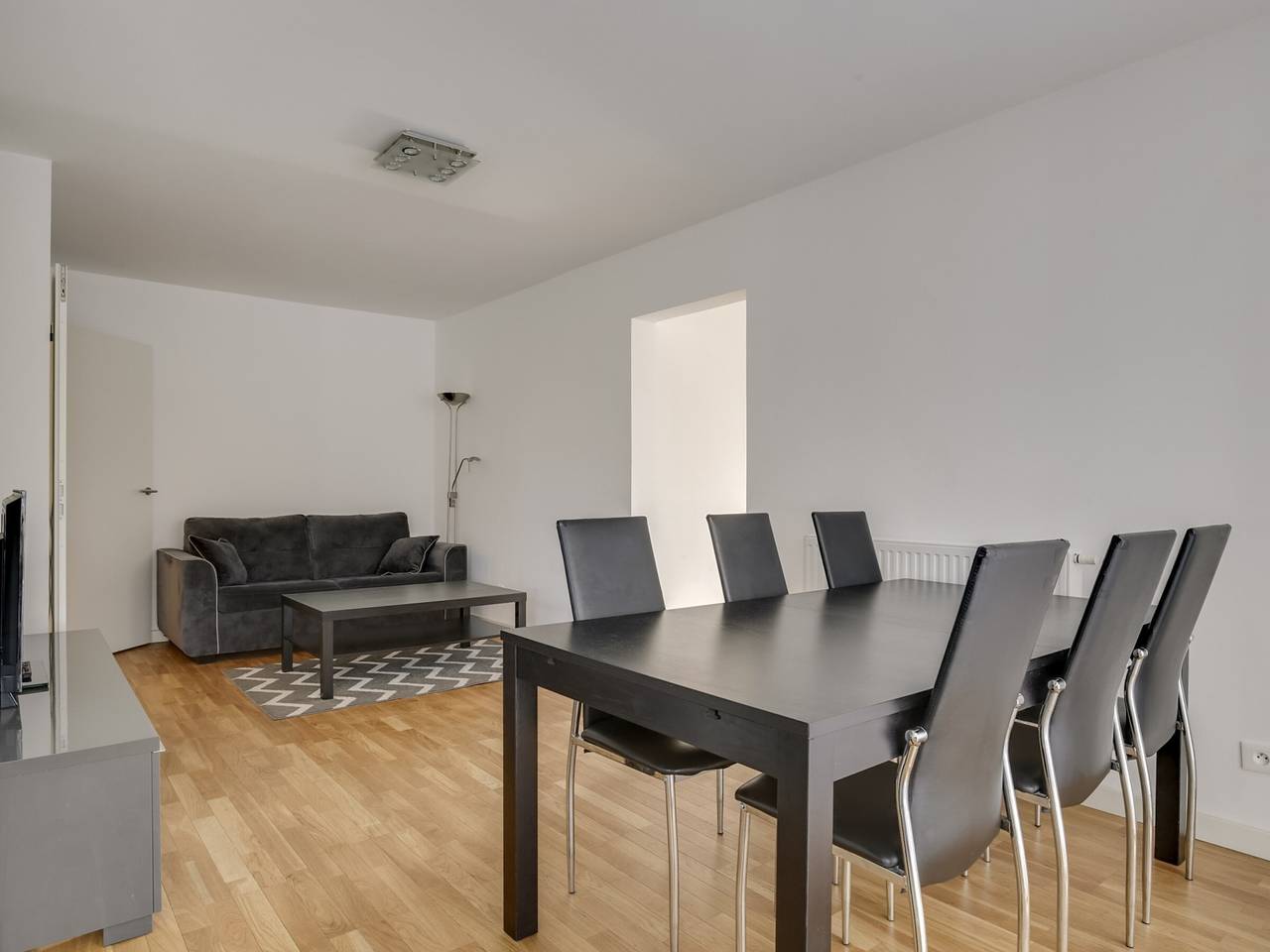 Appartement entier, Appartement de standing 8 pers, hyper centre Arcachon, balcon, parking privé, proche plages et gare in Arcachon, Région d'Arcachon