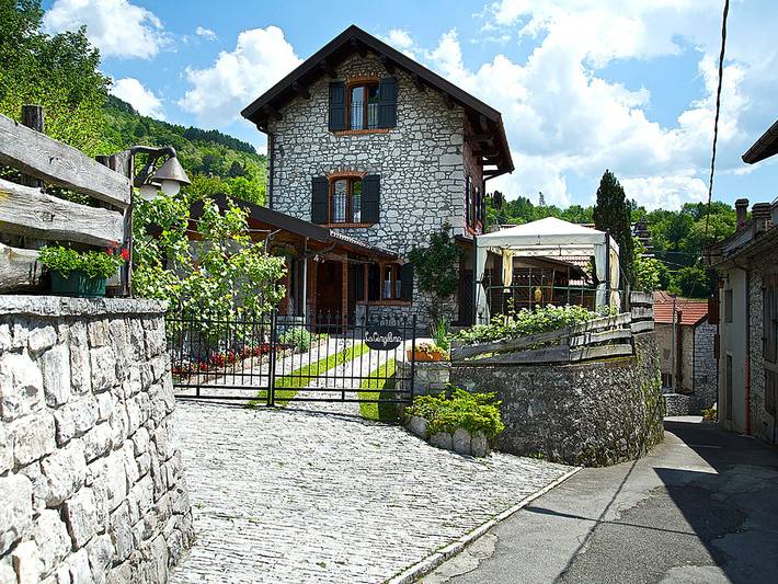 Gîte pour 4 personnes, avec jardin et jacuzzi