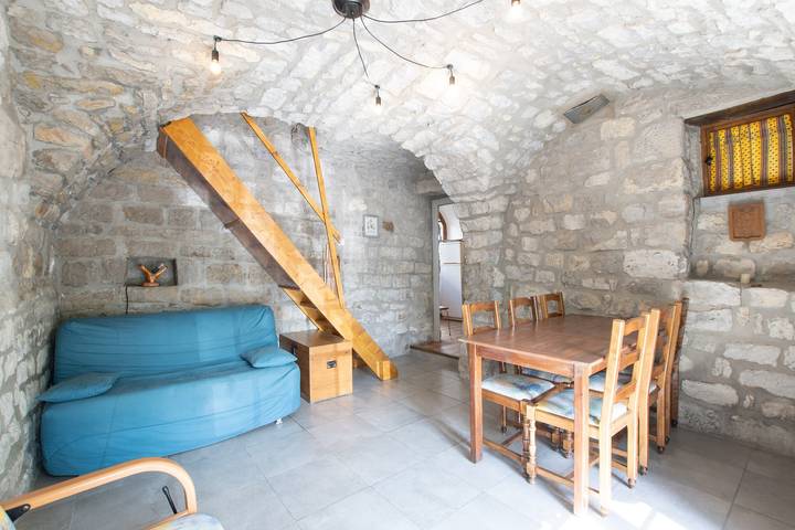 Casa vacanze 'Gite De L'écurie' con aria condizionata in Berrias-et-Casteljau, Cevenne