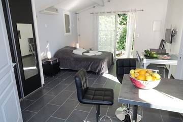 Gîte pour 2 personnes, avec jardin à Grabels