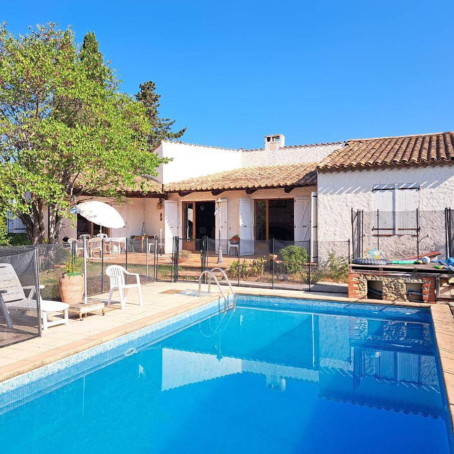 Maison de vacances avec piscine et jardin in Bompas, Mittelmeerküste (Frankreich)