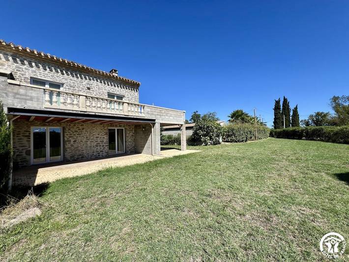 Gîte pour 4 personnes, avec Terrasse et Jardin