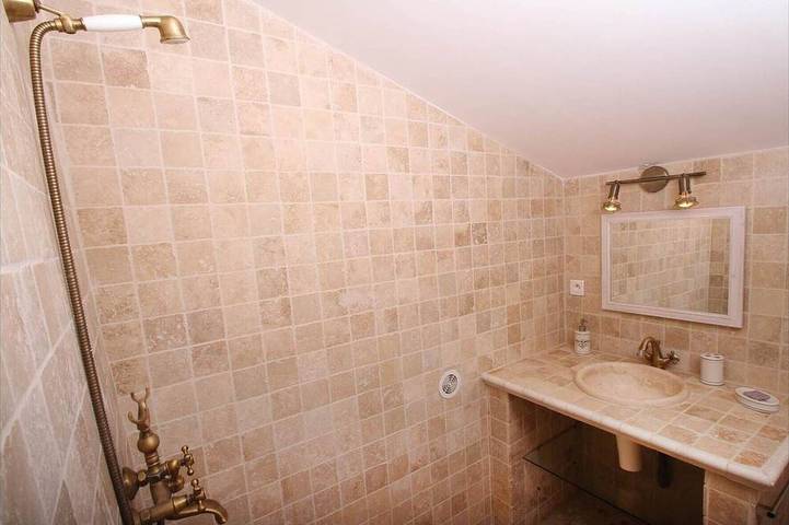 Gîte pour 2 personnes, avec jacuzzi à Allègre-les-Fumades - 4