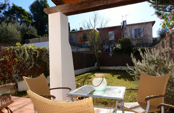 Casa rural para 6 personas, con Terraza y Jardín en Pals - 3