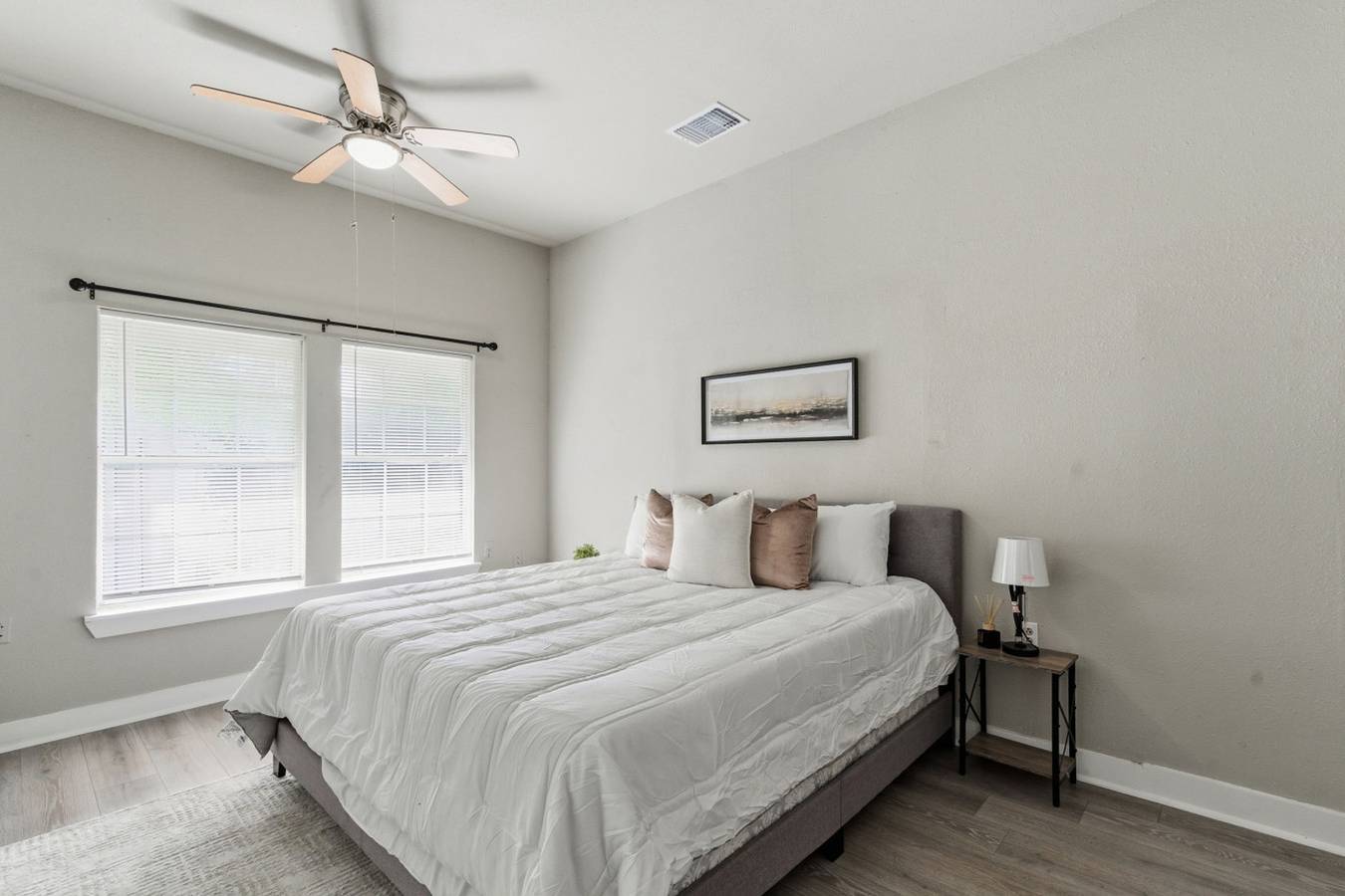 Bright 2Br Duplex | Mins to Downtown San Antonio in San Antonio, Condado de Bexar