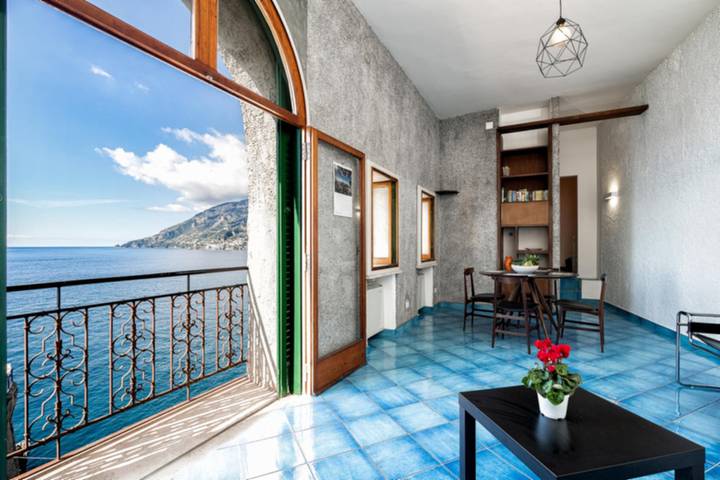 Entire apartment, Holiday apartment for 4 people with balcony/terrace in Spiaggia Acquachiara, Maiori