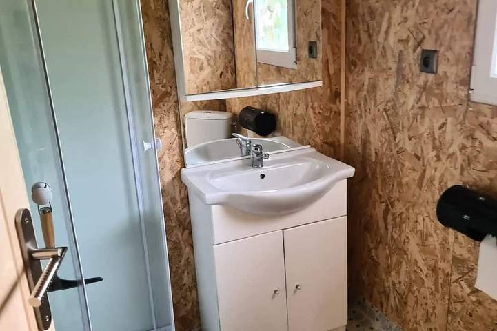 Gîte pour 2 personnes, avec terrasse, animaux acceptés à Les Grandes-Ventes