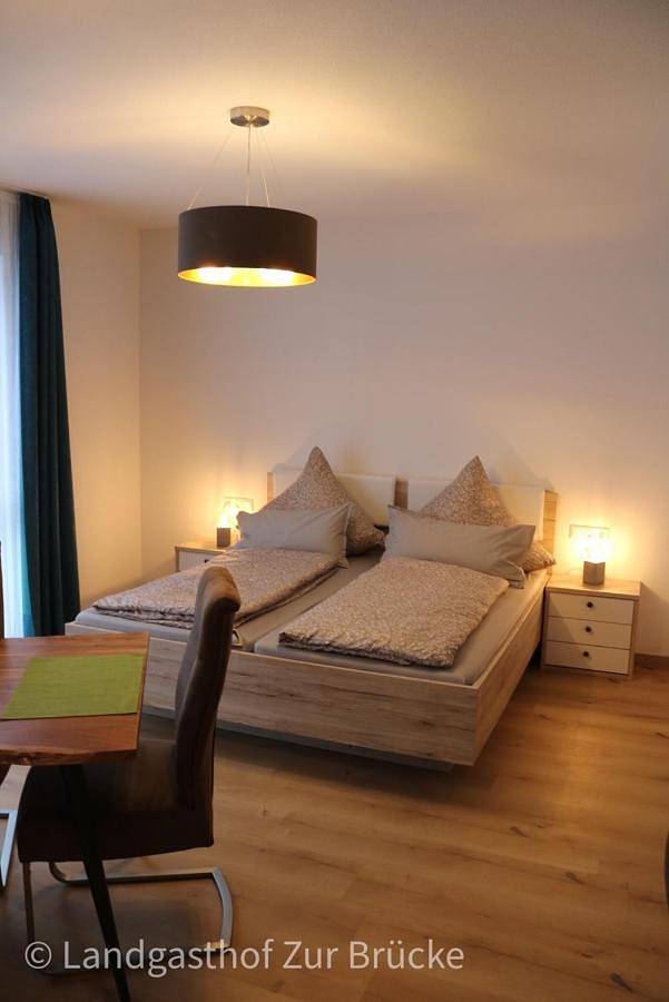 Vakantiewoning voor 2 personen, with Balkon and Terras as well as Tuin and Sauna in Senheim