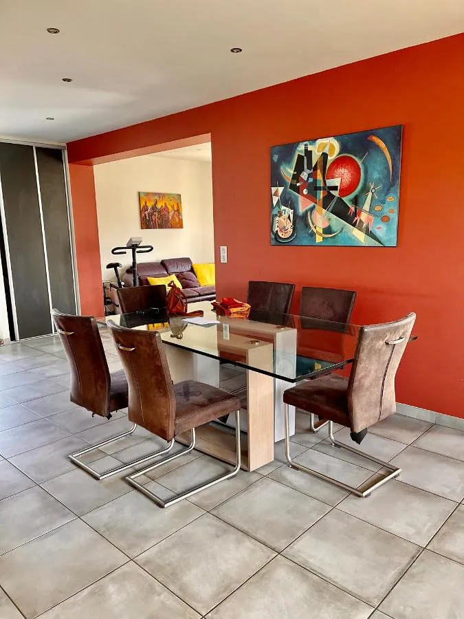 Casa de vacaciones para 15 personas, con jardín - 1