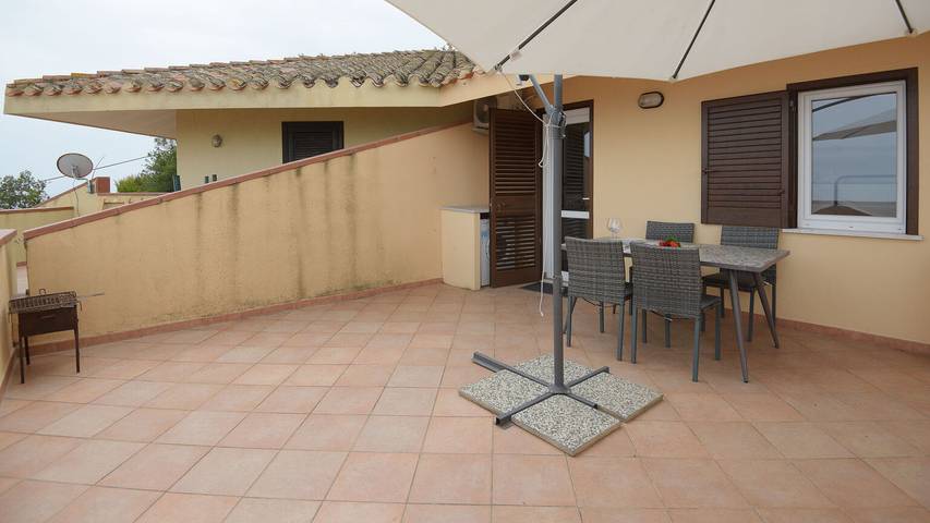 Villa pour 4 personnes, avec terrasse à Costa Rei - 2
