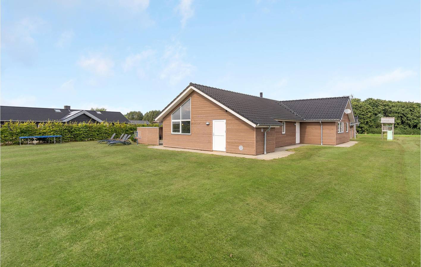 Vacation house for 15 people with yard in Flovt, Haderslev