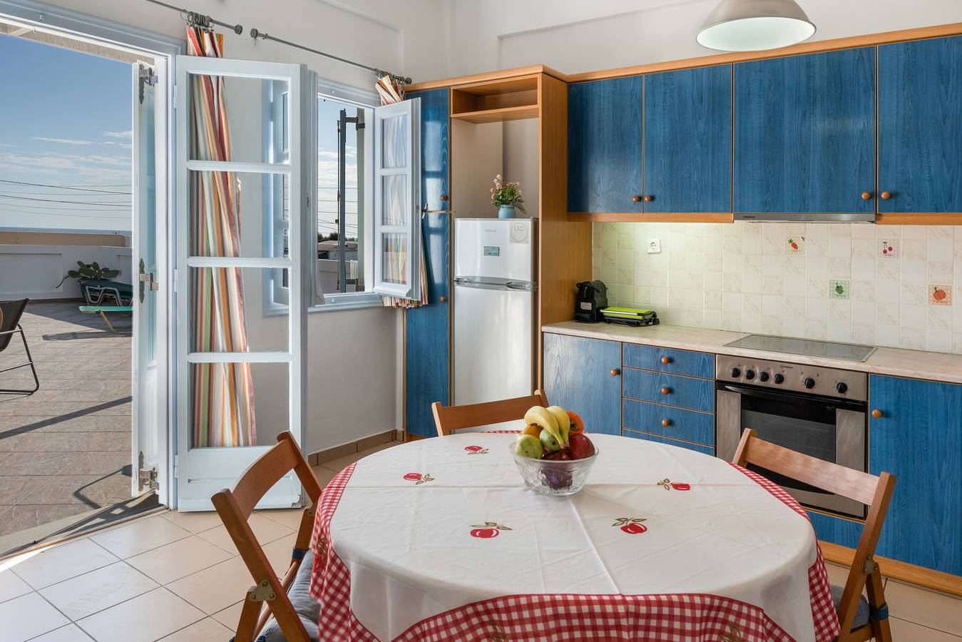Aegean Blue Santorini Perivolos dichtbij het strand met zeezicht & Wi-Fi, foto 6
