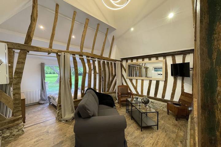 Location de vacances pour 3 personnes, avec jardin, animaux acceptés à Saint-Gatien-des-Bois