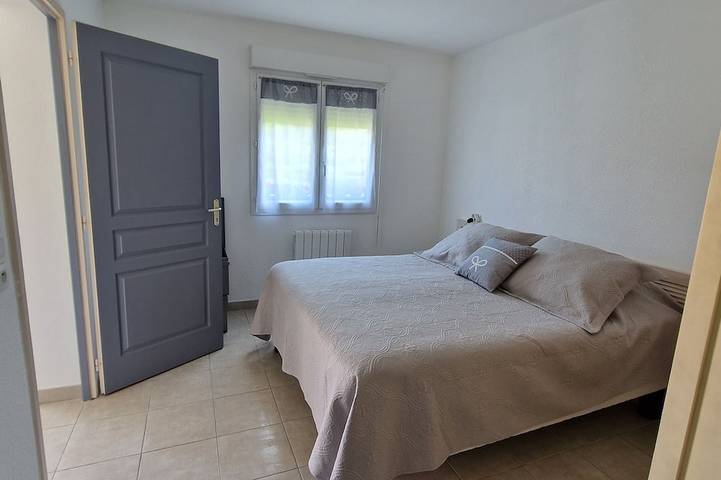 Location de vacances pour 6 personnes, avec jardin dans Plage Venga Di L Oru Santa Maria Poggio - 2