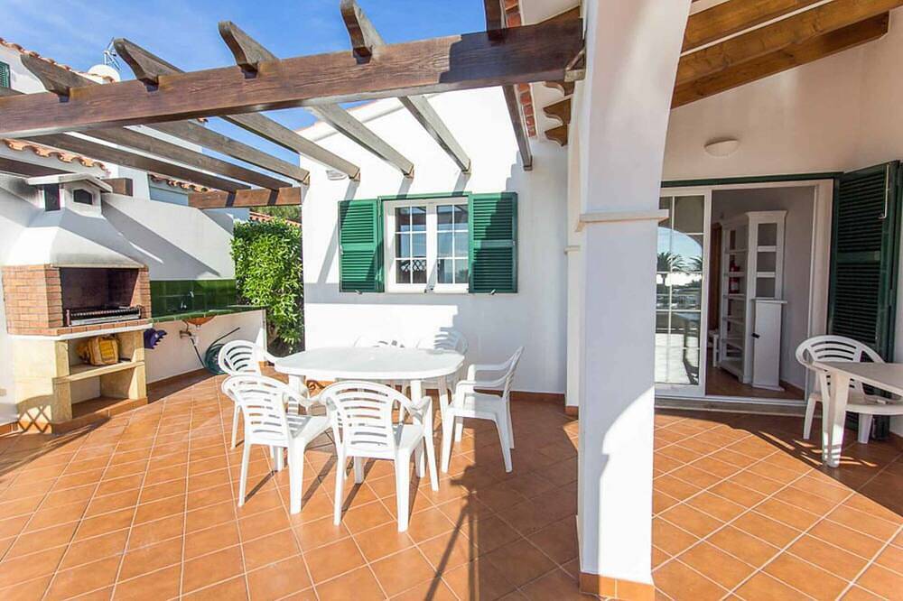 Villa Anita - Four Bedroom Villa, Sleeps 8 in Santo Tomas, Es Migjorn Gran