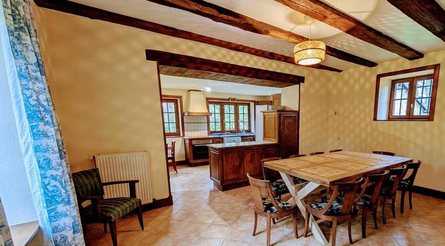 Location de vacances pour 10 personnes, avec piscine et jardin à Château-Chervix - 4