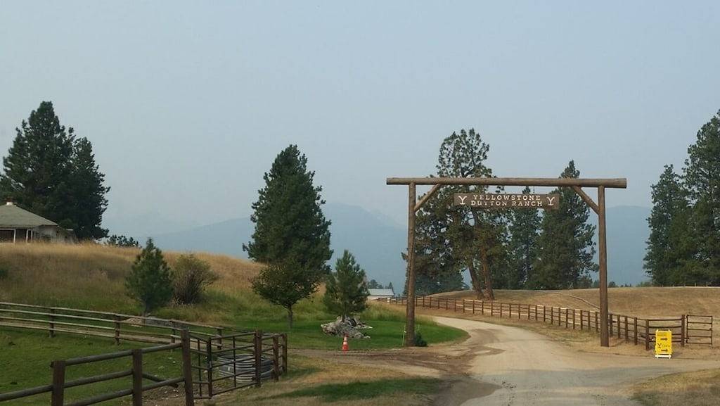 Blick auf die Berge, Zugang zum Fluss, Wildtierkorridor - privates Wochenende in Ravalli County