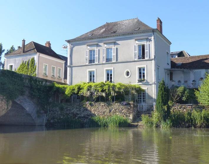 Chambre d’hôte pour 2 personnes, avec Terrasse et Jardin à La Flèche