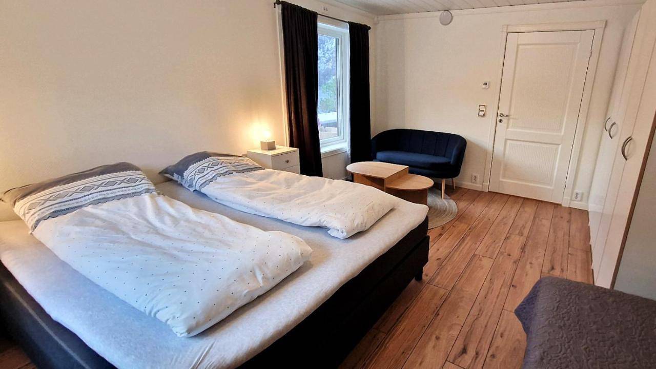 Ganze Wohnung, Otnes Fjordside - Large 80m2 860sqft in Sognefjord