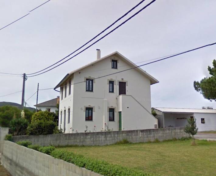 Apartamento para 5 personas, con terraza además de jardín y vistas en Valdoviño