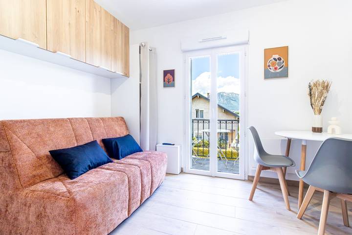 Entire studio, Le Balcon in Meythet, Annecy (commune)