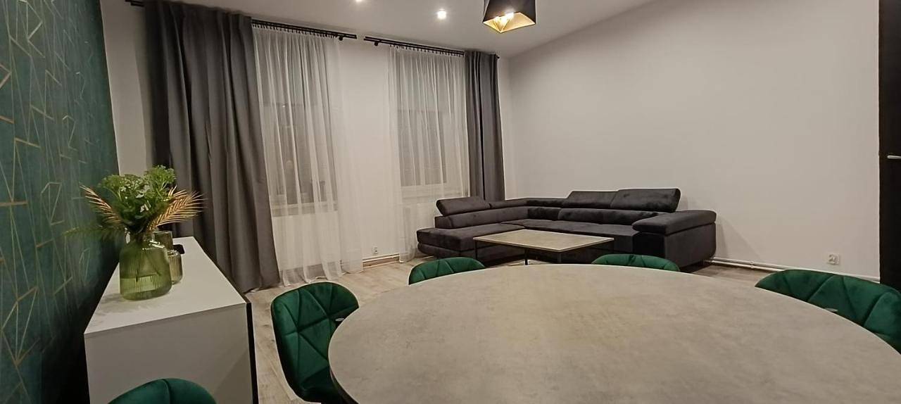 Cały apartament, Three-Bedroom Apartment in Świdnica, Dolny Śląsk