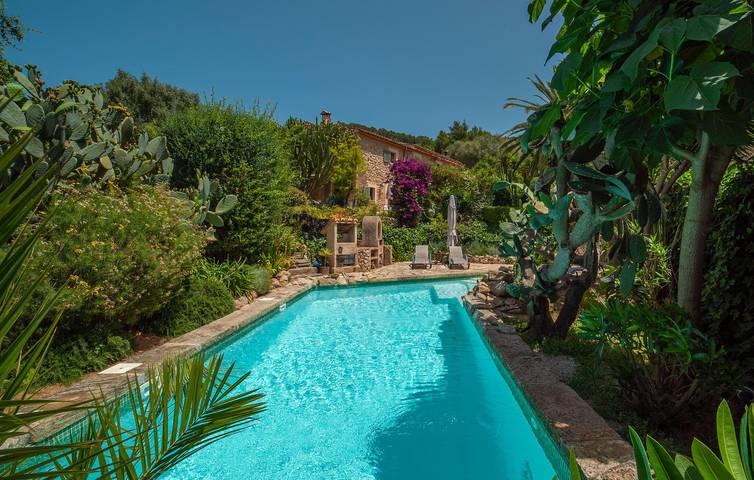 Villa für 4 Personen, mit Terrasse