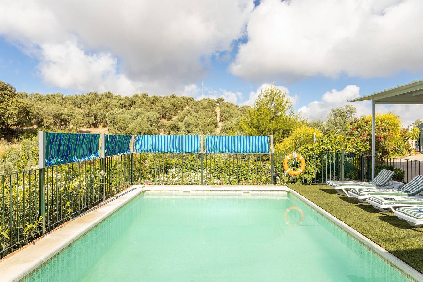 Maison de vacances "Cortijo Rural Puerto Nuevo" avec piscine, jardin, terrasse et Wi-Fi in Archidona, Province de Málaga