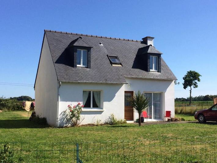 Gîte pour 5 personnes, avec jardin, animaux acceptés à Trédias