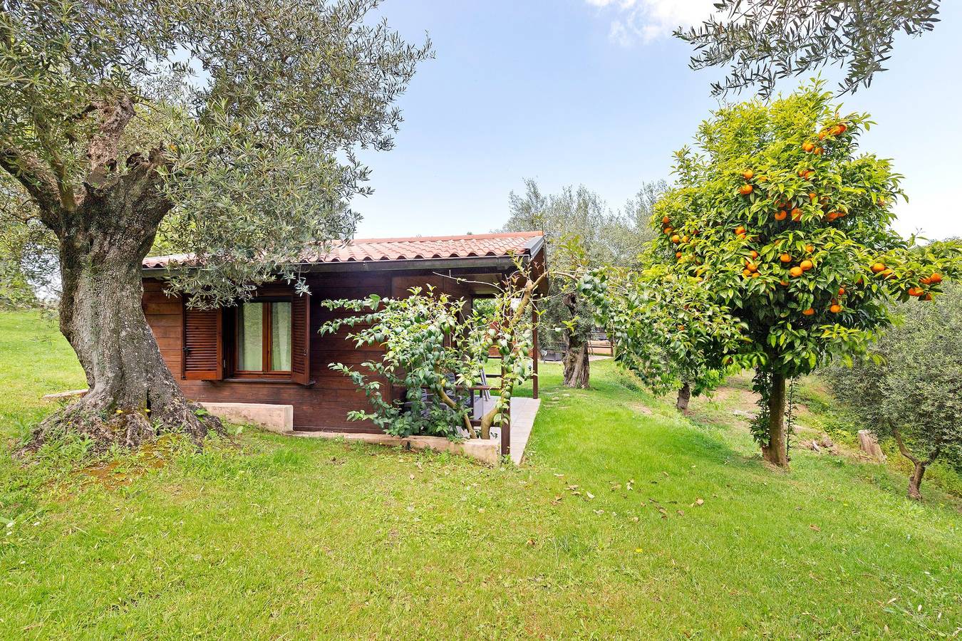 Bungalow 'Giardini di Margis' avec vue sur la mer, Wi-Fi et climatisation in Itri, Province de Latina
