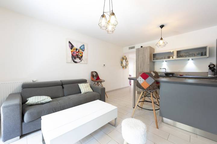 Apartamento entero, Apartamento de vacaciones para 4 personas con piscina in Antibes, Costa mediterránea (Francia)