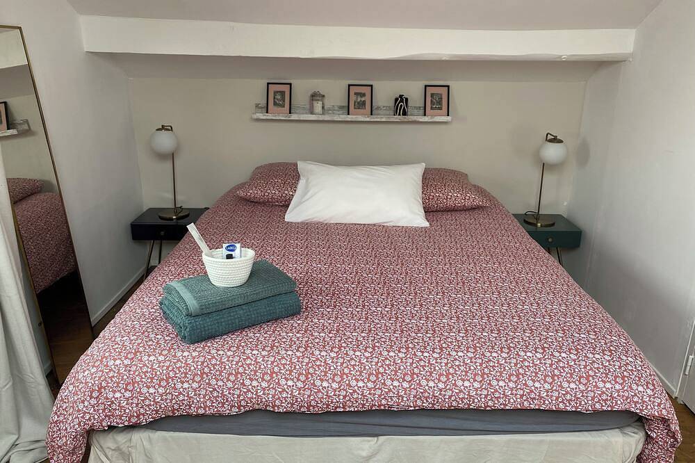 Loue jolie chambre individuelle dans maison avec jardin. in Lagny-sur-Marne, Seine-et-Marne