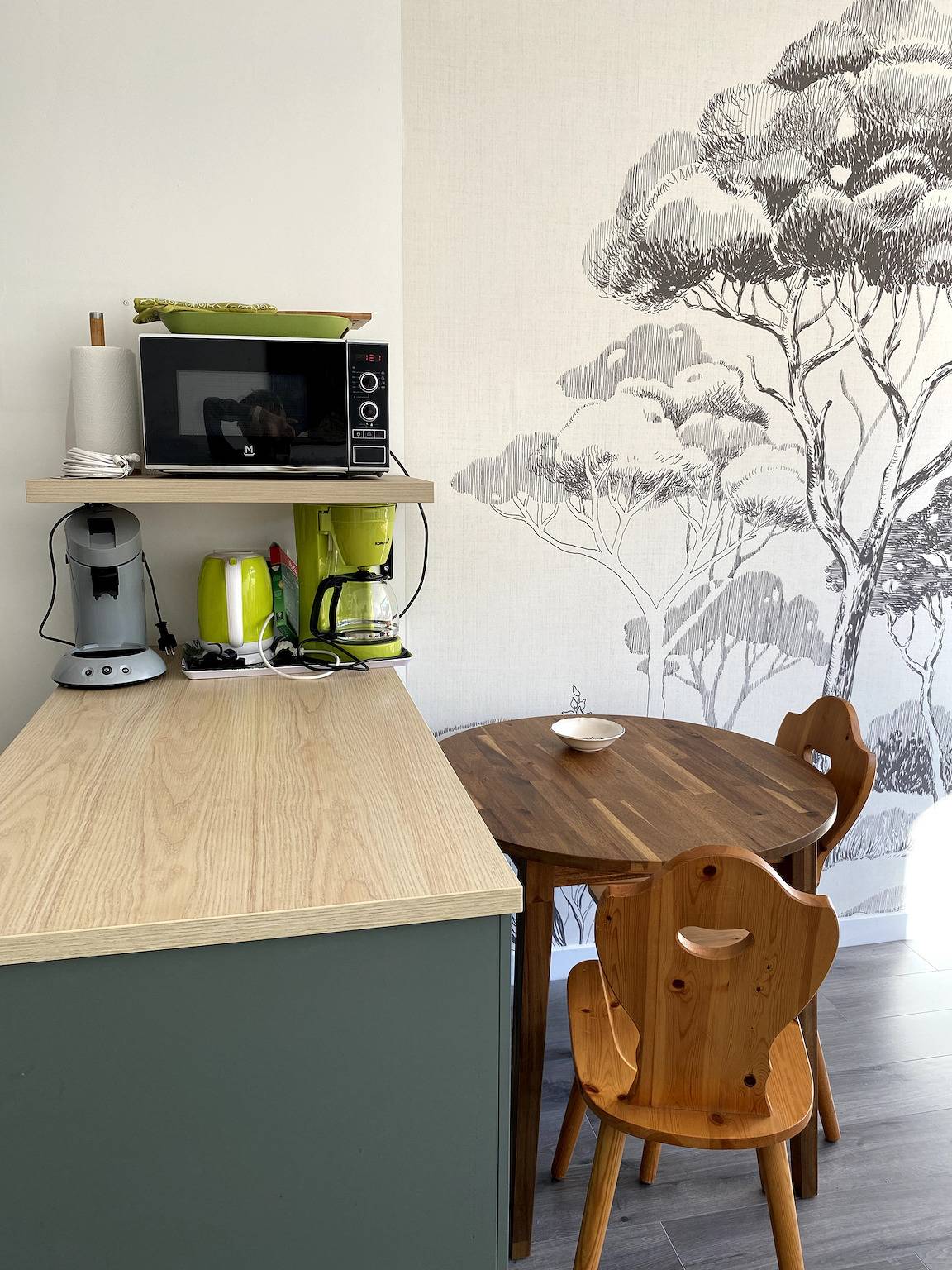 Estudio entero, Stud Le Corbusier in Murol, Parque Natural Regional Volcans d'Auvergne