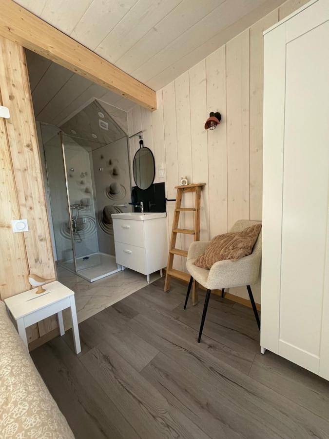 Location de vacances pour 4 personnes, avec vue et jardin à Anneville-en-Saire - 3