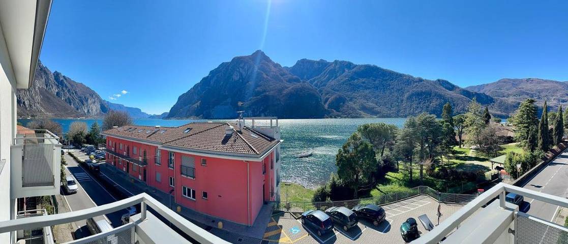Appartamento per 5 persone, con Balcone e Terrazza nonché Vista lago e Panorama a Comune di Abbadia Lariana