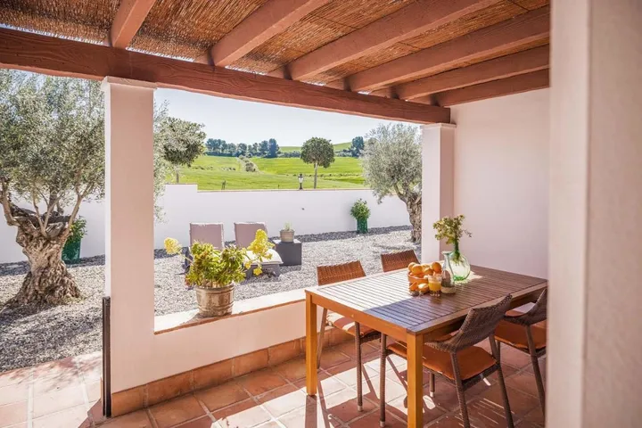 Casa de vacaciones para 4 personas, con piscina además de vistas y balcón - 1