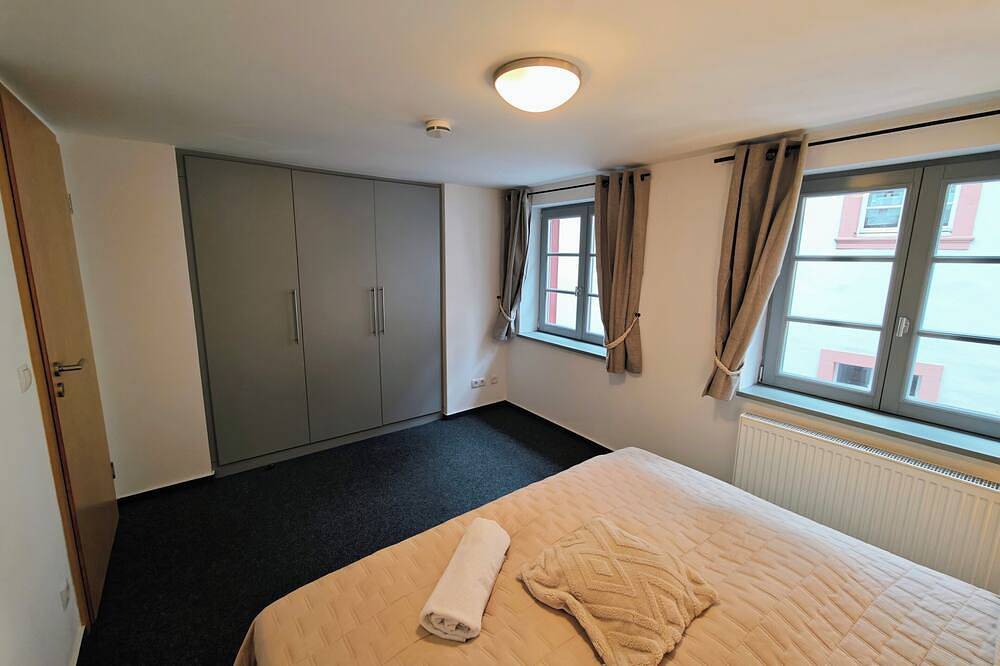 Ganze Wohnung, Bacharach Altstadt – Rhein & Wein | Burgblick, 3 Sz, 2 Bäder, bis 7 Pers in Bacharach, Landkreis Mainz-Bingen