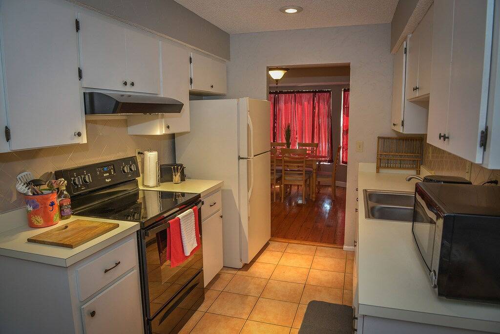 Charmanter Florida Bungalow mit Pool und umzäuntem Garten. in Sarasota, Sarasota County