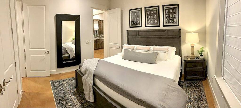 Gorgeous 2 bedroom Casita on the Guadalupe River walking distance from Gruene. in Gruene, New Braunfels