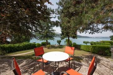 Location De Vacances pour 11 Personnes dans Veyrier-du-Lac, Région d'Annecy, Photo 3