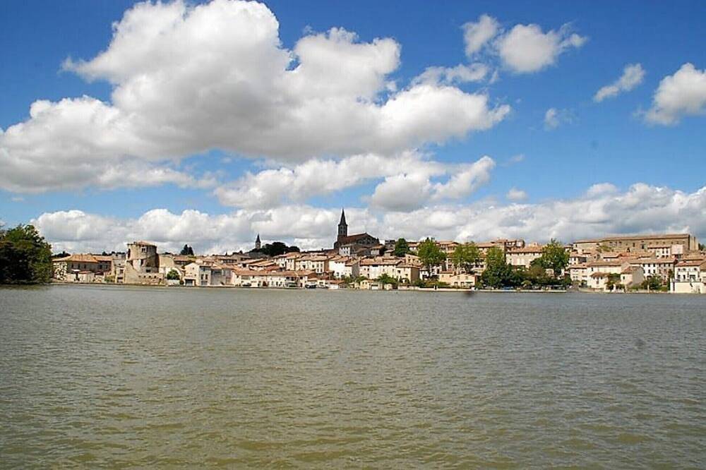 Appartement entier, Appartement proche du canal du midi et du centre ville totalement indépendant in Castelnaudary, Région de Carcassonne