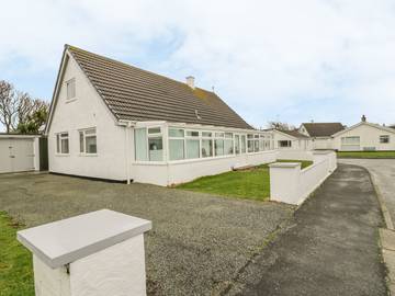 Cottage for 10 People in Rhosneigr, Isle of Anglesey, Photo 2