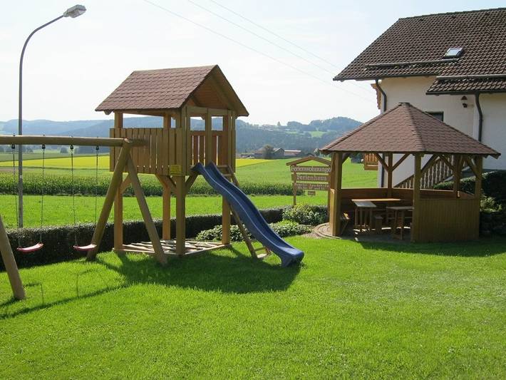 Ferienwohnung für 4 Personen, mit Balkon/Terrasse und Balkon sowie Garten in Waldmünchen - 4