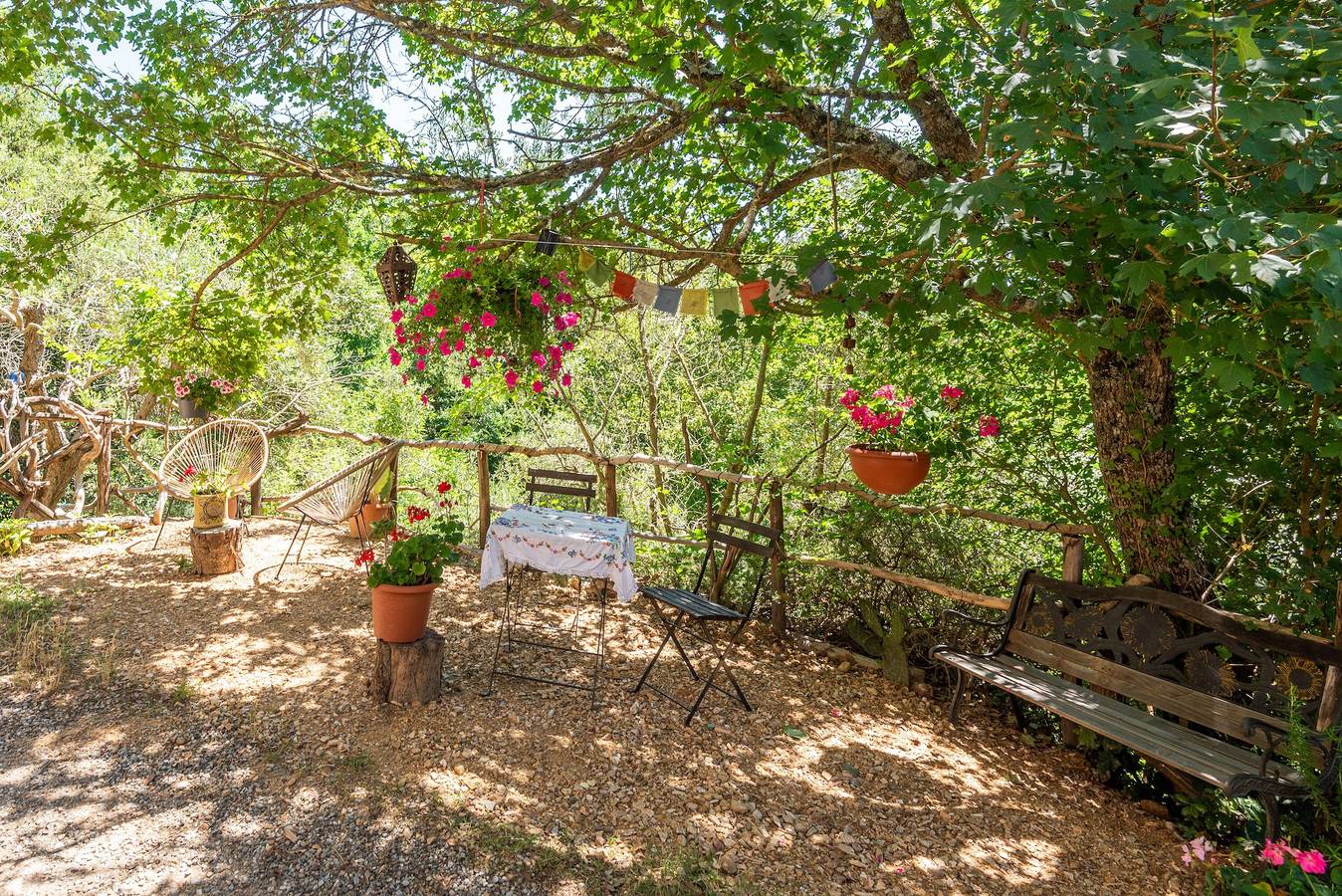 Boerderijhuis 'Casa Luna' met gemeenschappelijk infinity-zoutwaterzwembad, privéterras en wifi in Chiusdino, Provincie Siena