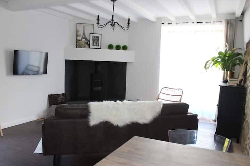 Fig Tree Cottage-Idyllic retreat in a National Park180x190 Bed or 2x90x190 Beds in Busserolles, Parc naturel régional Périgord-Limousin