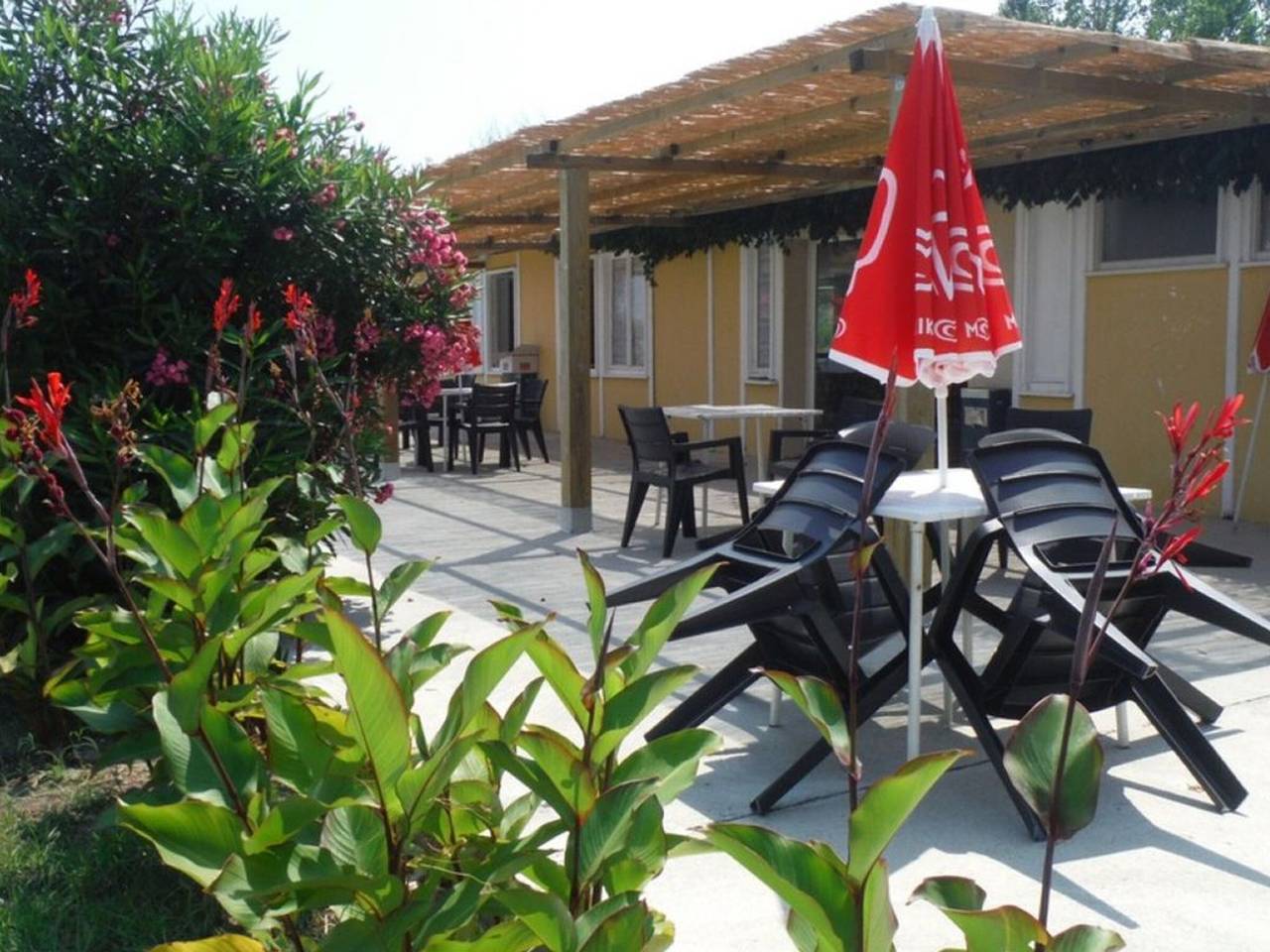 Studio entier, Logement de Vacances avec Terrasse - Pinarello Plage in Sorbo-Ocagnano, Arrondissement de Corte