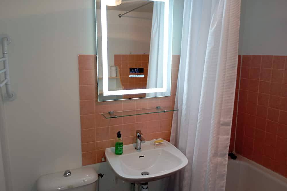 Entire apartment, Apartment in residence facing Puy de Sancy in Murat-le-Quaire, Volcans d'Auvergne Regional Nature Park