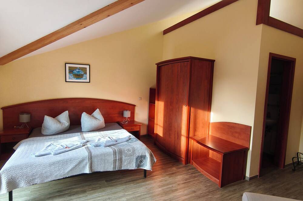 Pension Hafenblick - Zimmer mit Stadtblick 2.Og in Barth, Vorpommern-Rügen