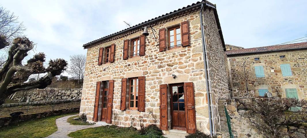 Gîte pour 5 personnes, avec jardin, animaux acceptés à Laval-Atger